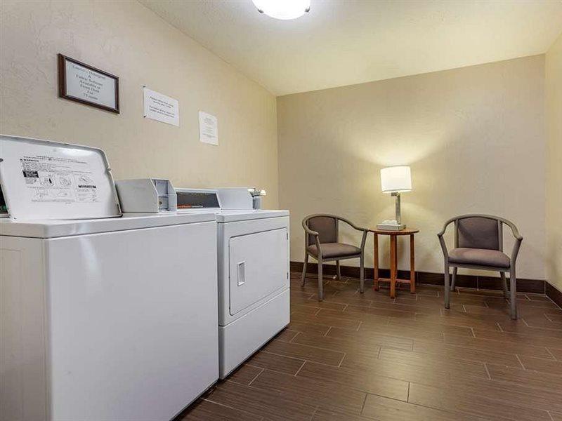 Quality Inn Dover Екстериор снимка