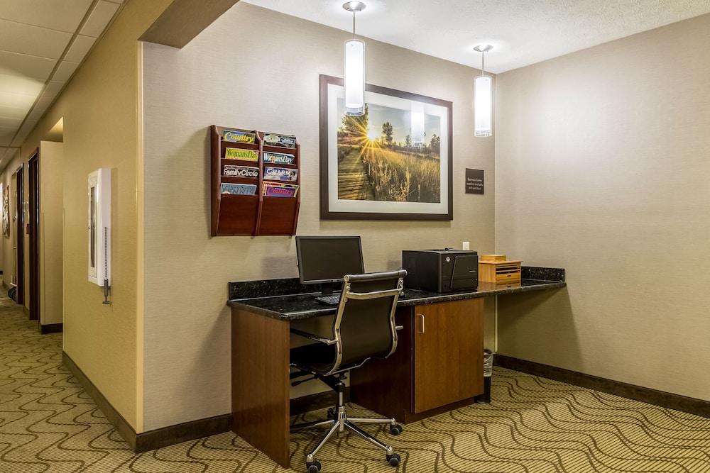 Quality Inn Dover Екстериор снимка