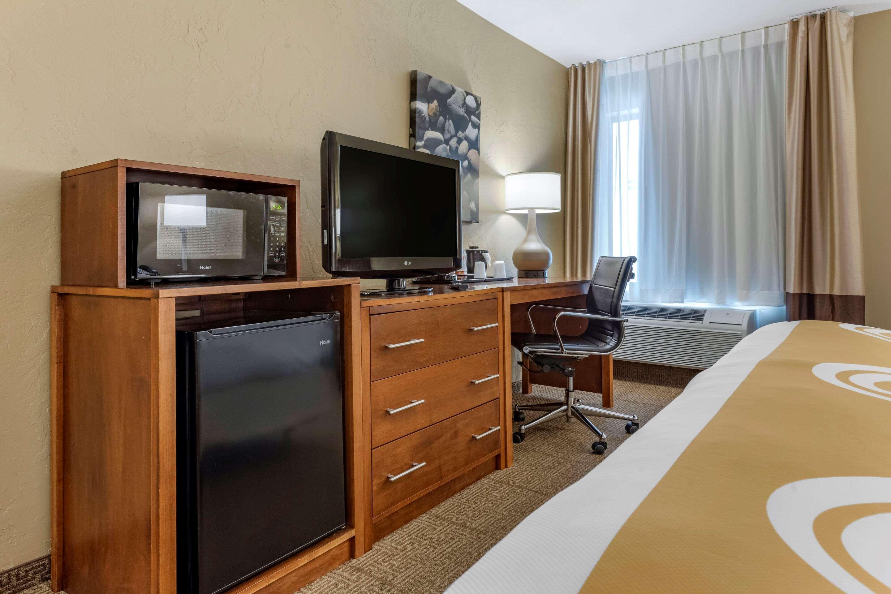 Quality Inn Dover Екстериор снимка