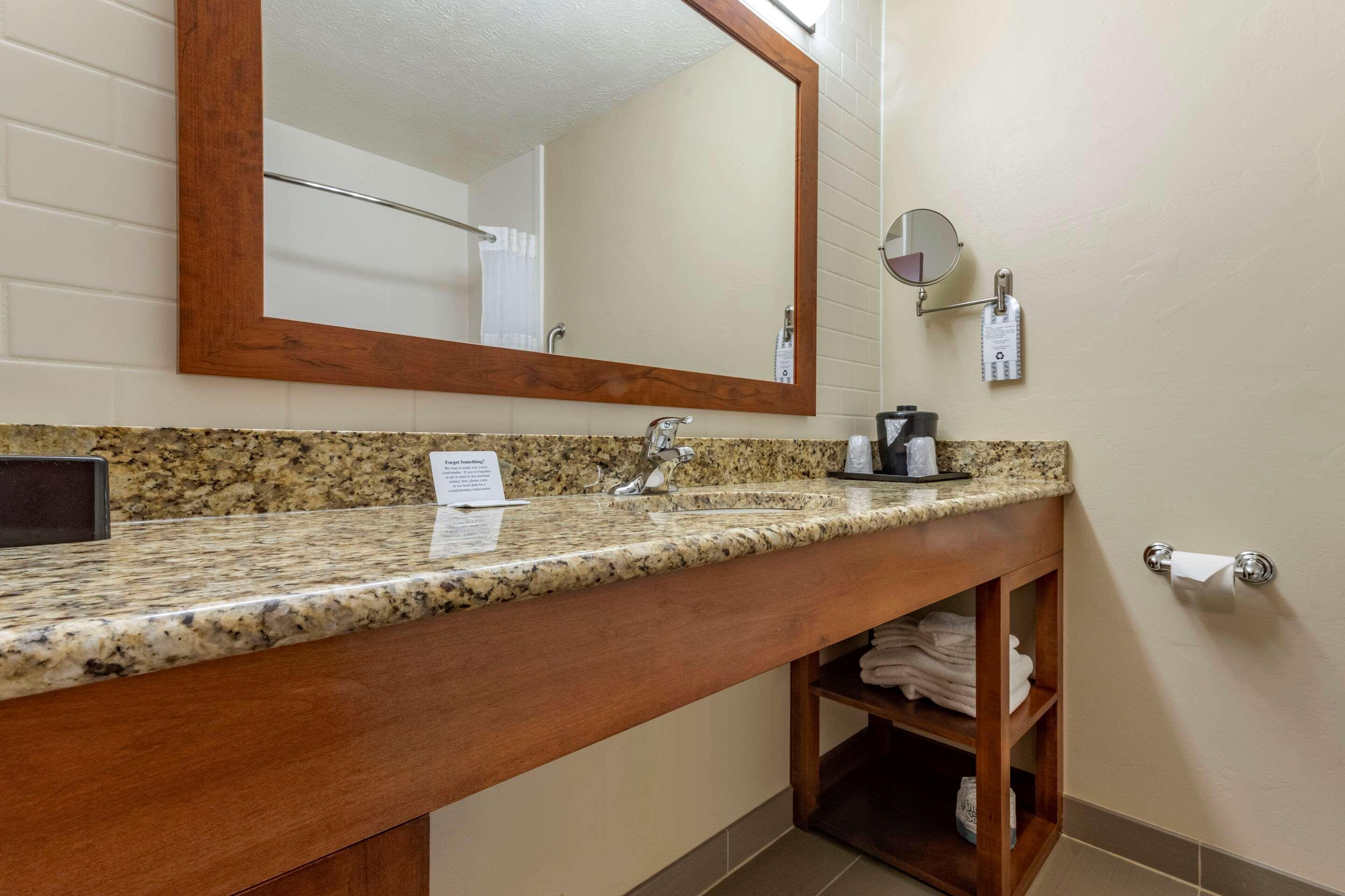 Quality Inn Dover Екстериор снимка