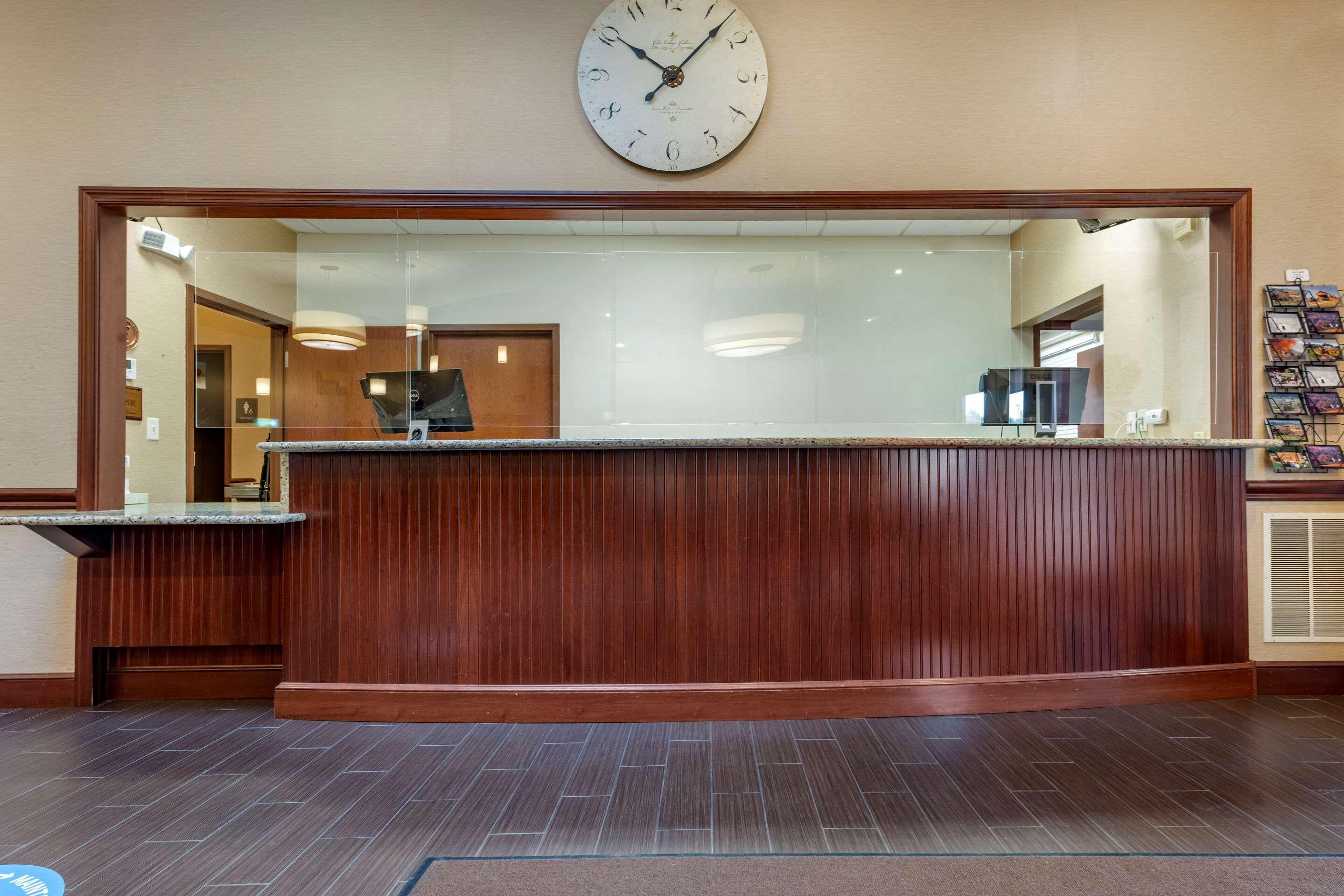 Quality Inn Dover Екстериор снимка