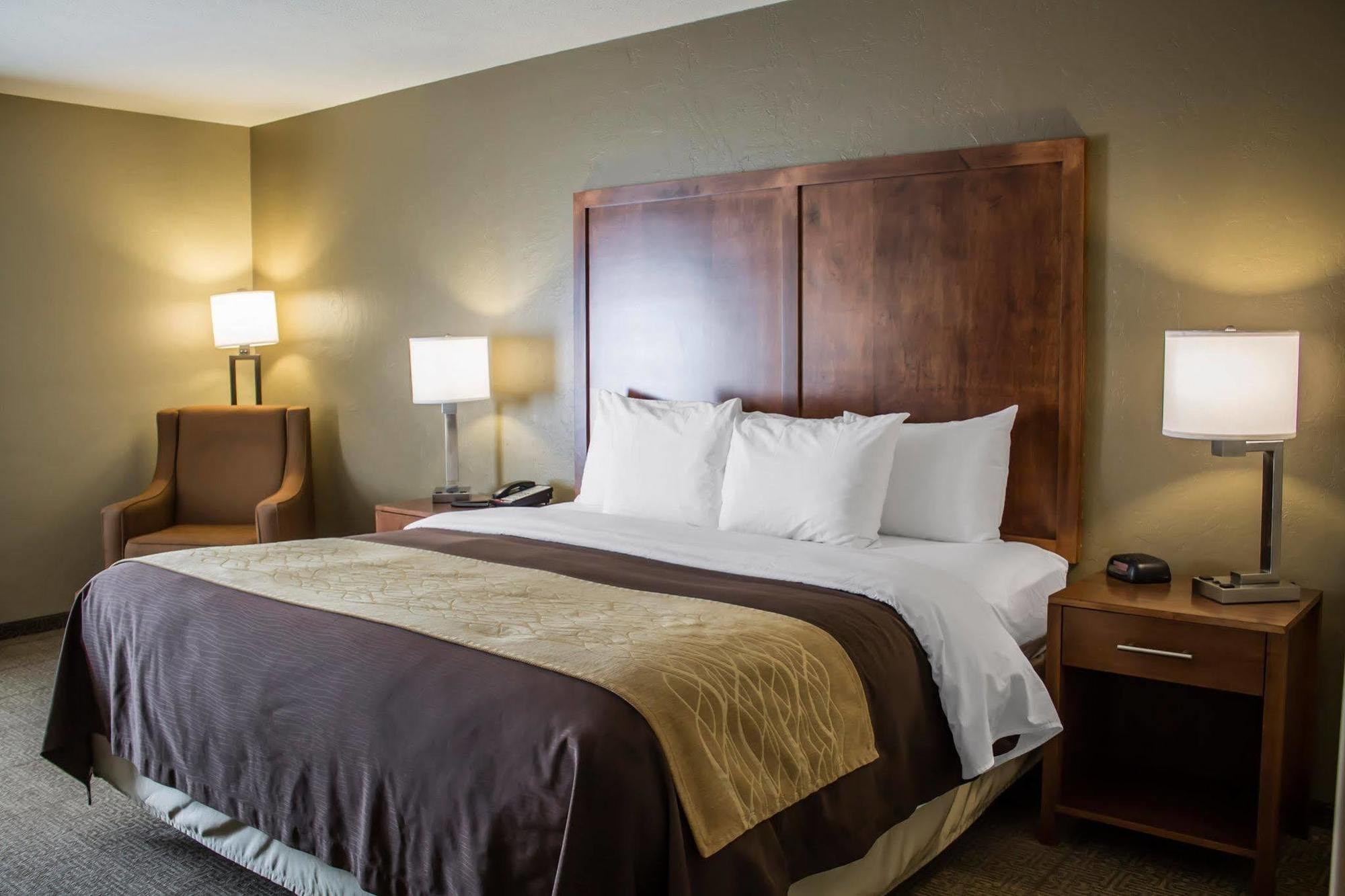 Quality Inn Dover Екстериор снимка
